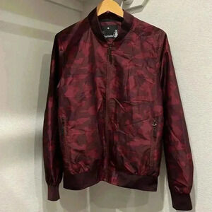 Men’s maroon bleau grandeur windbreaker size: medium